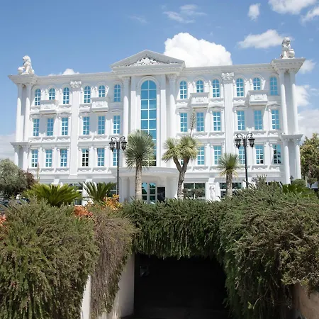 Britania Hotel Kamez