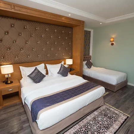 Britania Hotell Kamez