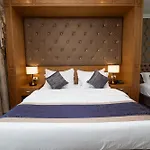 Hotel Britania Kamez