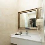 Britania Hotel *